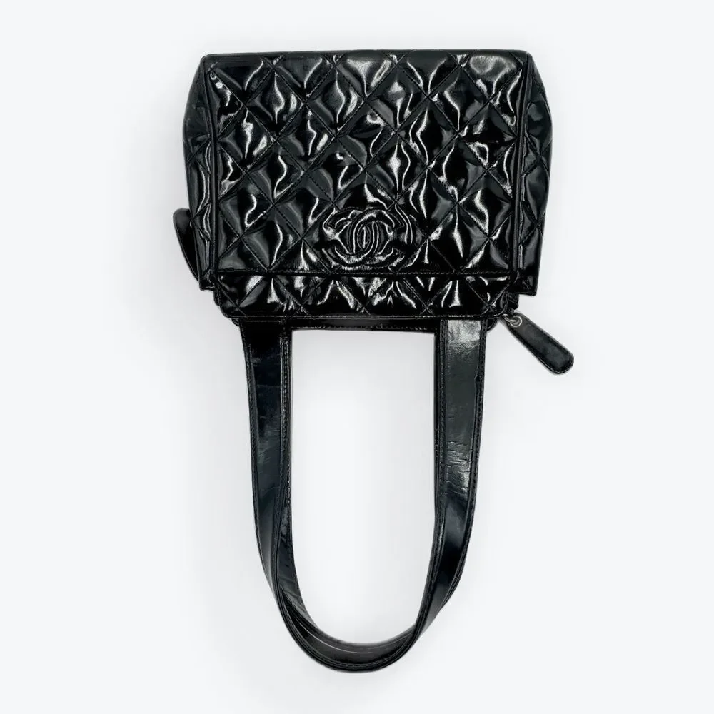 Auth Vtg Chanel Small CC Black Quilted Patent Leather Slit Pocket Shoulder Bag